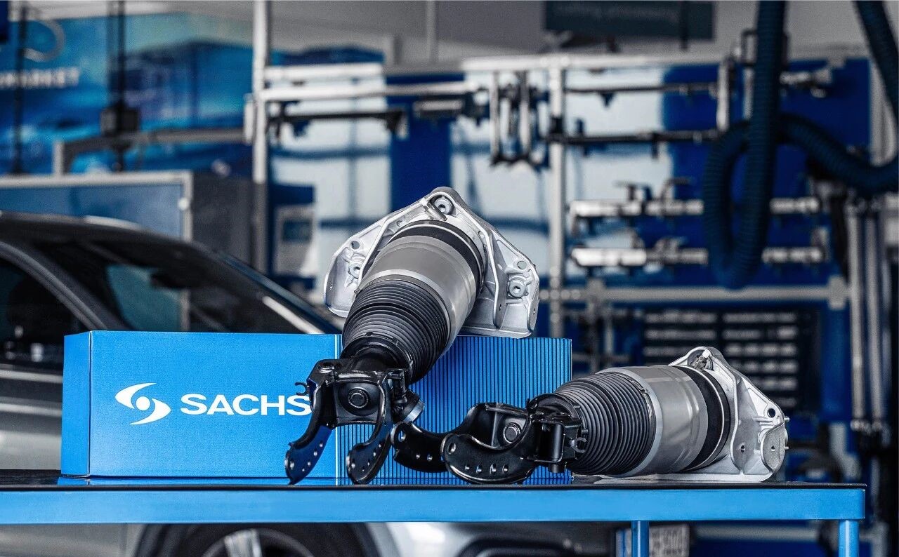 1758857799139084029.jpg 1758857799139084029.jpg