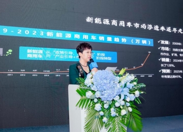 空间、安全与质保的“卷王”，江豚客运版正式上市！